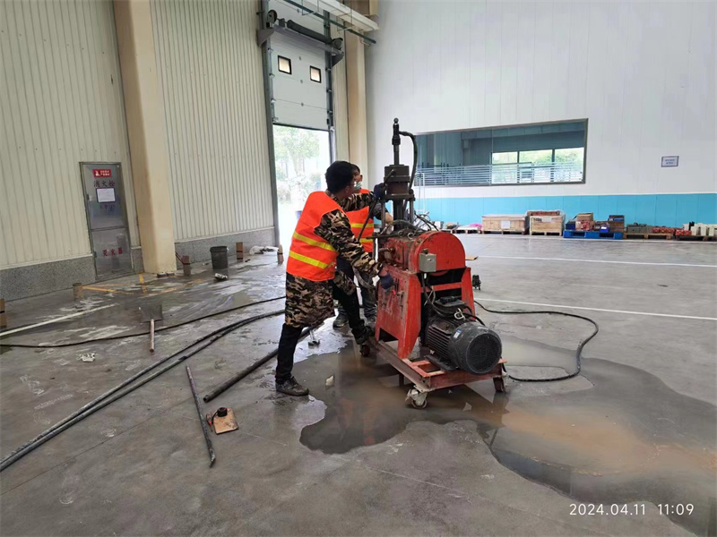 名山厂房地面下沉塌陷注浆加固施工